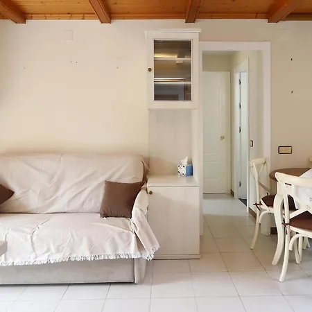 At005 Planta Baja Con Piscina, Airco, Parking, Playa A 600m *